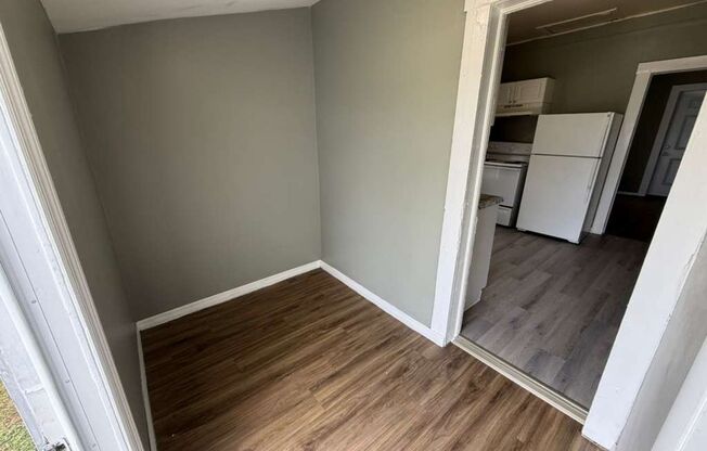 2 beds, 1 bath, $1,350