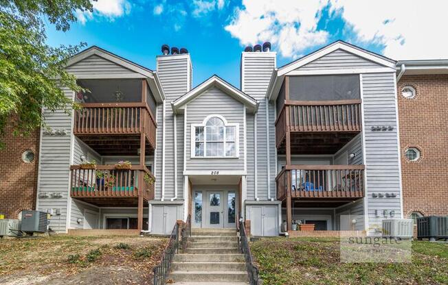 208 SPG MAIDEN CT