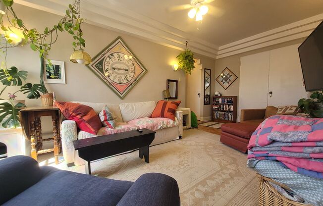 1 bed, 1 bath, $1,095, Unit 110