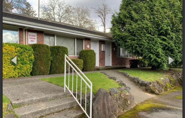 1 Bedroom Unit, fantastic Location