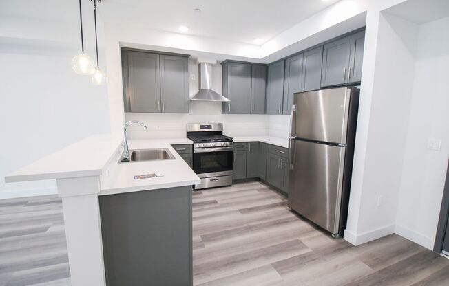 1 bed, 1 bath, 850 sqft, $2,452.08, Unit 305