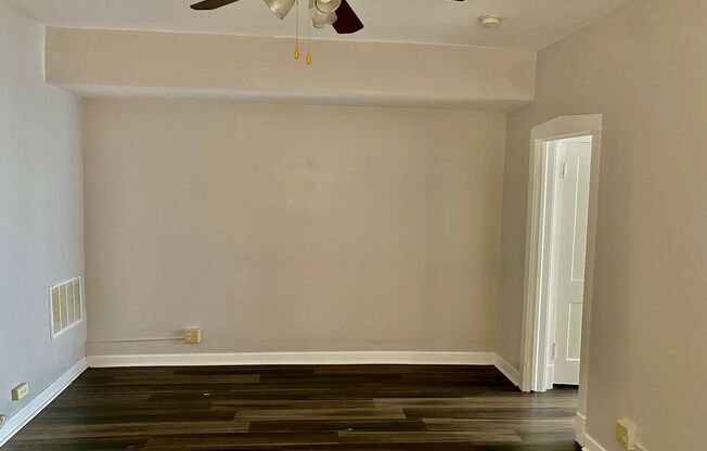 353-357 E 55th Place