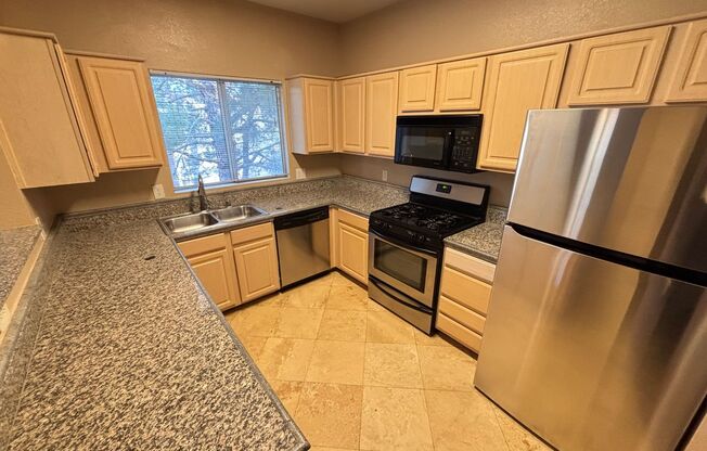 2 beds, 2 baths, $1,495, Unit #2040