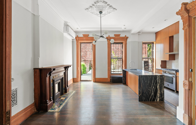 4 beds, 3.5 baths, 3,296 sqft, $11,500, Unit 2