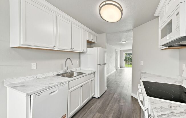 2 beds, 2 baths, 1,140 sqft, $1,495