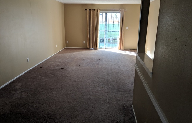 2 beds, 2 baths, $1,400