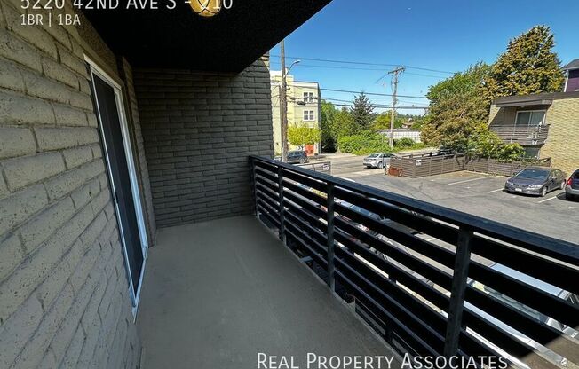 5220 42nd Ave South