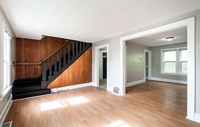 Walk to Lake Michigan from this Kenosha TownHome!