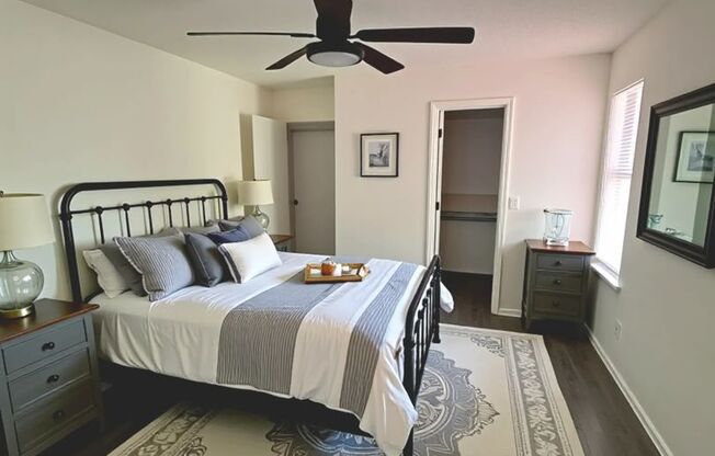 2 beds, 2 baths, 1,250 sqft, $1,650, Unit 812