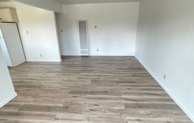 148 (2617-19 Laurel)