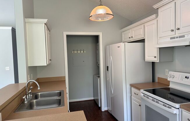 2 beds, 2 baths, $1,775