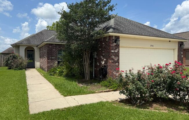 3BD 2BA House on Nicholson Lakes Subdivision
