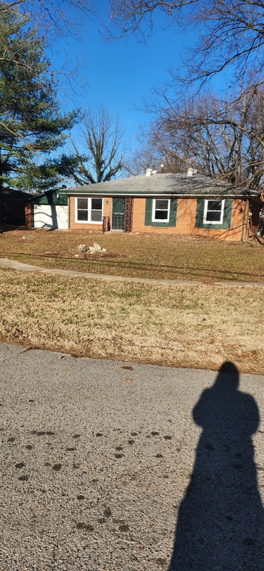 5211 GENERAL LN