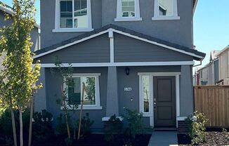 3 Bedroom Single Family Home in Roseville