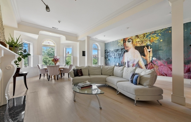 294 COMMONWEALTH AVE PATH