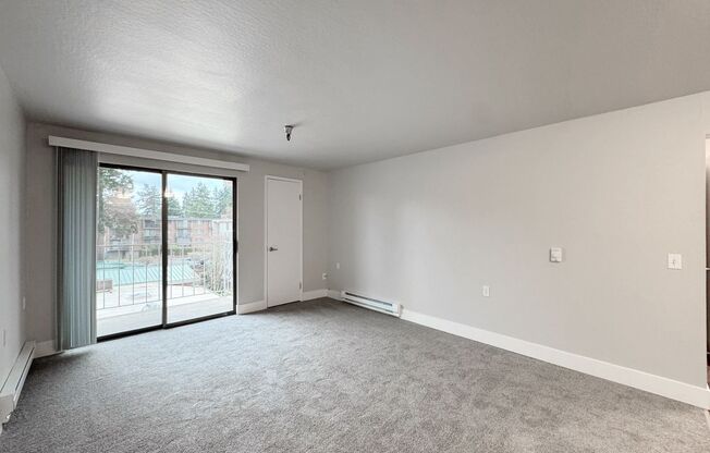 1 bed, 1 bath, 636 sqft, $1,595, Unit 424