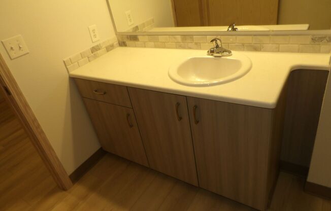 2 beds, 2 baths, 1,240 sqft, $1,940, Unit L58