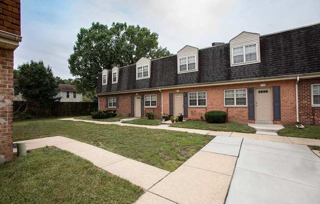 Green Space Walking Trail at Somerset Woods Townhomes, Severn, 21144