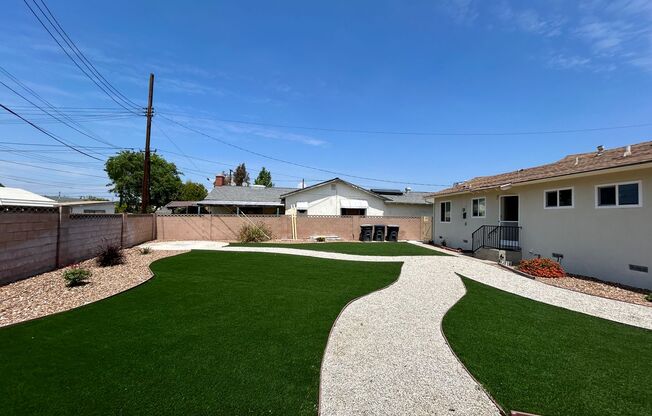 Beautifully Upgraded 3 Bed 2 Bath Home in Orange