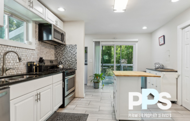 194 WESTVIEW PL SW