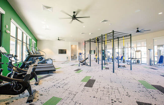the gym at the preserve at polk apartments