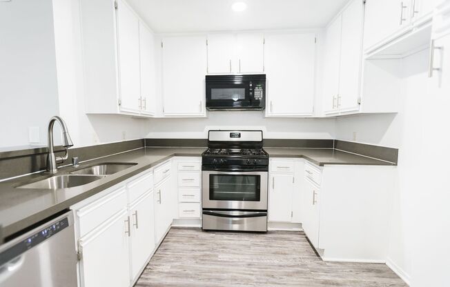 2 beds, 2 baths, 1,115 sqft, $2,998, Unit 309