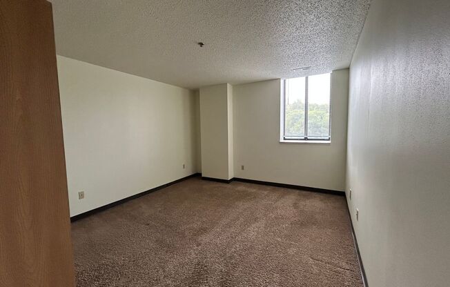 2 beds, 2 baths, 1,124 sqft, $1,520, Unit 606