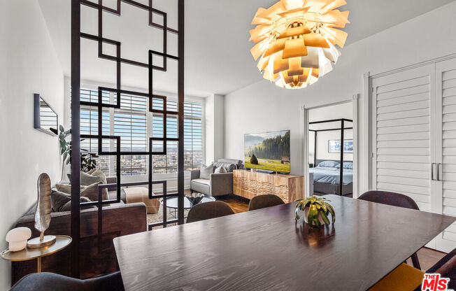 1 bed, 2 baths, 1,120 sqft, $6,000, Unit 36F