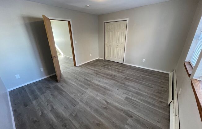 2 beds, 1 bath, 840 sqft, $975, Unit 3