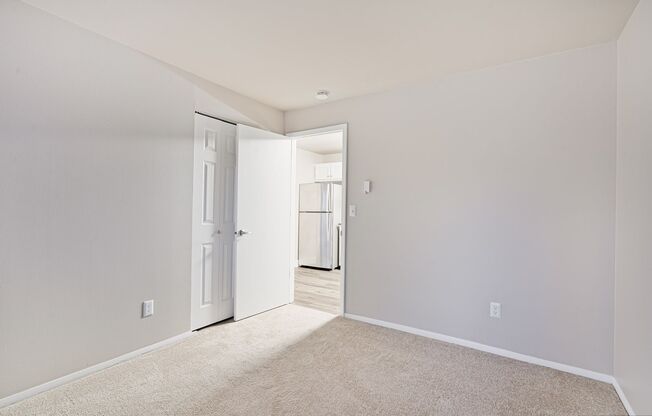 2 beds, 1 bath, 800 sqft, $1,099, Unit 855 - 11