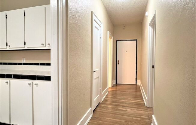 1 bed, 1 bath, 730 sqft, $1,495, Unit 216