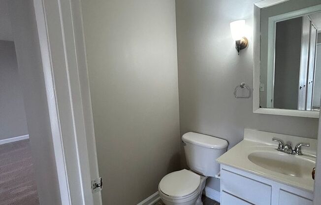 2 beds, 2.5 baths, 1,339 sqft, $1,149, Unit 613