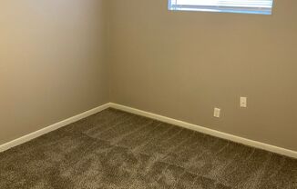 1 bed, 1 bath, 345 sqft, $900, Unit LP#10