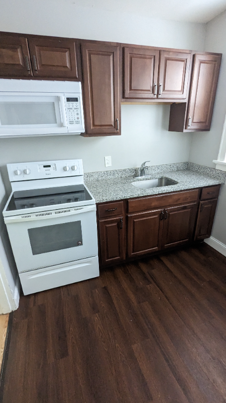 3704 HEREFORD
