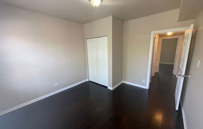 2 beds, 1 bath, $1,400, Unit 2648 # 5