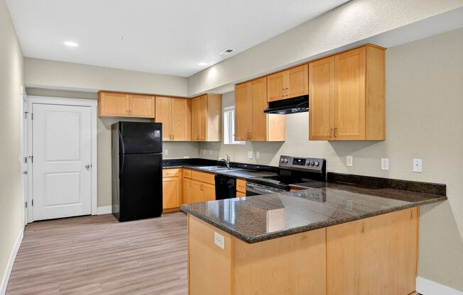 Glisan Townhomes 17218-17298 NE Glisan St. Portland, OR 97230