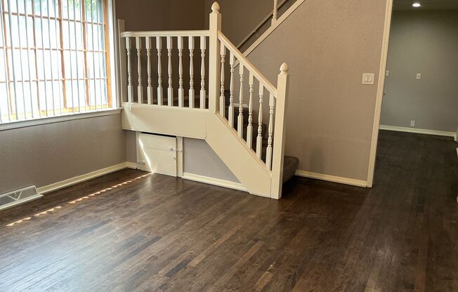 4 Bedroom, 2 Bath House in Bay View