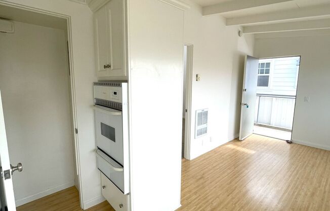 1 bed, 1 bath, $2,900, Unit 1524F