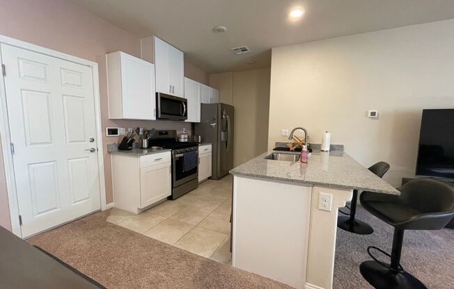 2 beds, 2 baths, $1,750