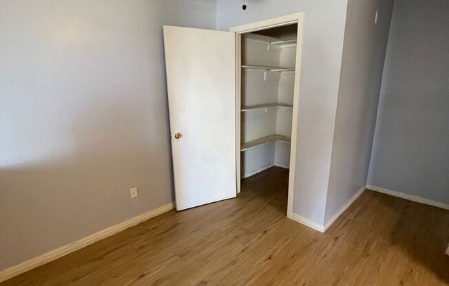 1 bed, 1 bath, 615 sqft, $650, Unit 27