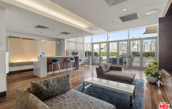 1 bed, 1.5 baths, 1,120 sqft, $4,000, Unit 1103