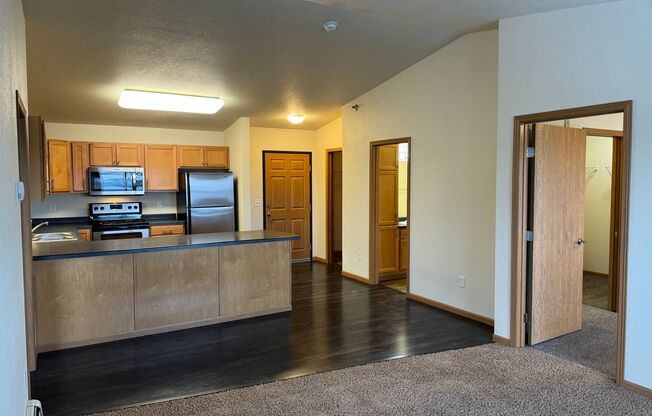 2 beds, 2 baths, 894 sqft, $1,245, Unit 627-309