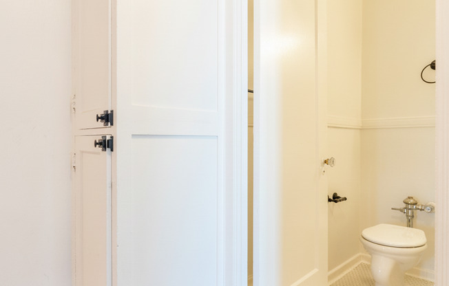 1 bed, 1 bath, 760 sqft, $2,200, Unit 501