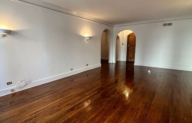 3 beds, 2.5 baths, 2,100 sqft, $3,960, Unit 431-02A