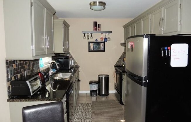 430 Queens Rd Unit 612