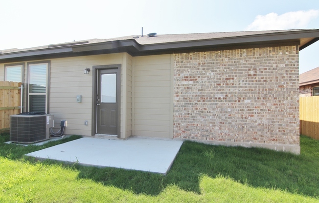 3 beds, 2 baths, $1,595