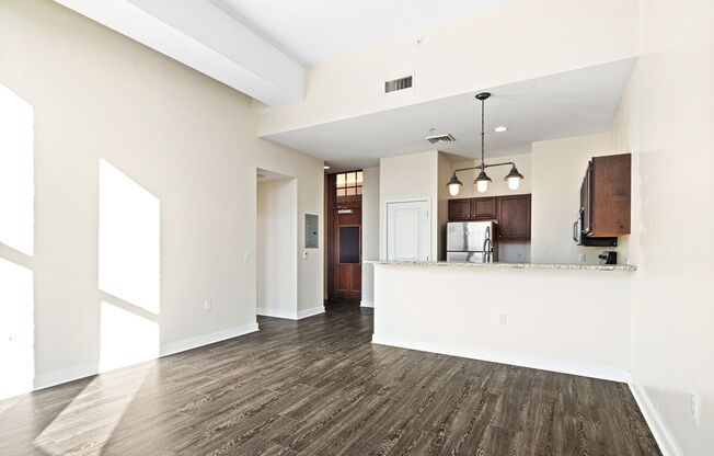 1 bed, 1 bath, 799 sqft, $1,750, Unit 103