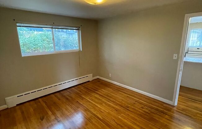 1 bed, 1 bath, 650 sqft, $1,550, Unit 3900