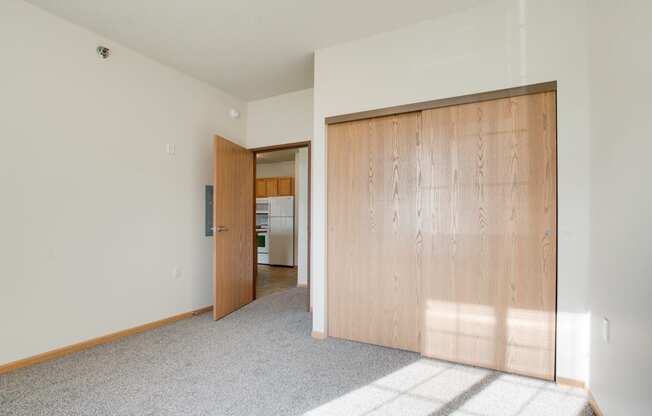Bedroom with closet at Lakestone Apartments, Minnesota