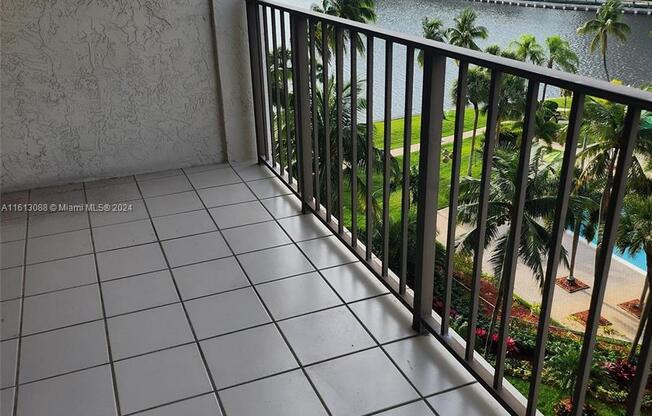18151 NE 31 ct